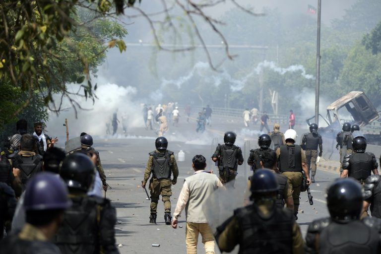 protest pakistan