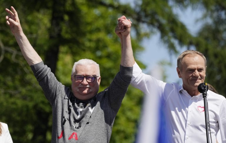 Státisíce ľudí v Poľsku protestujú proti vláde