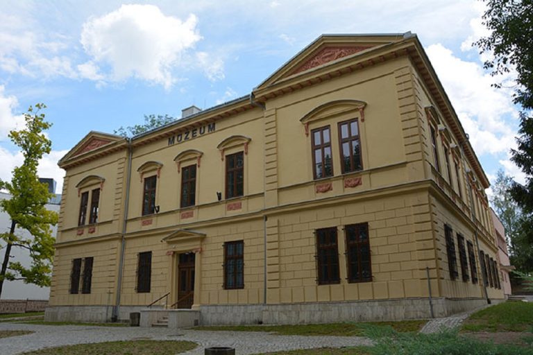 Podtatranské múzeum