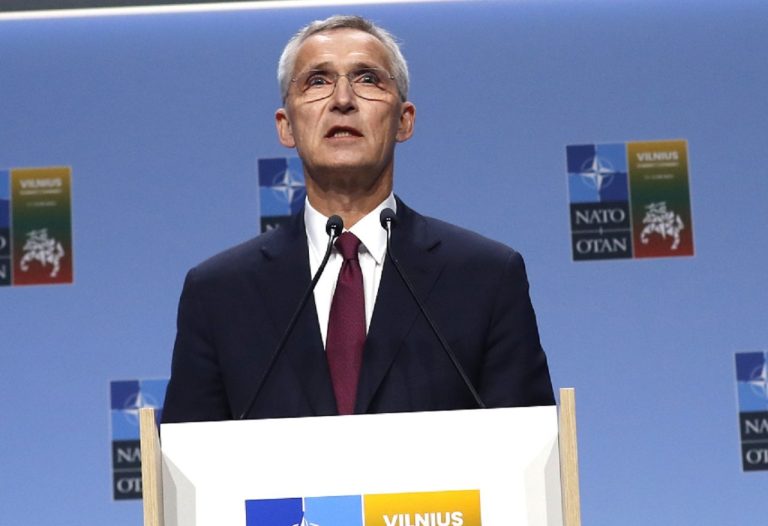 Stoltenberg: Ukrajina nebude musieť plniť akčný plán vstupu do NATO