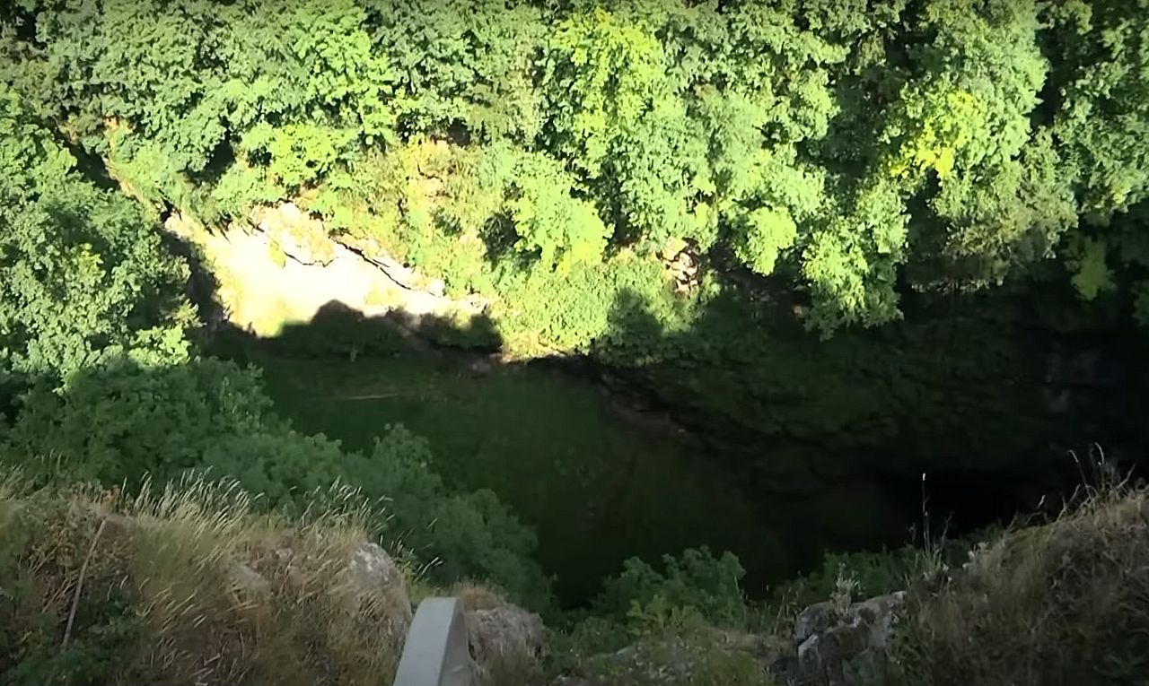 Macocha z hornej rozhľadne