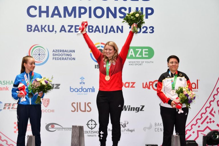 Baku Anja Sentiová