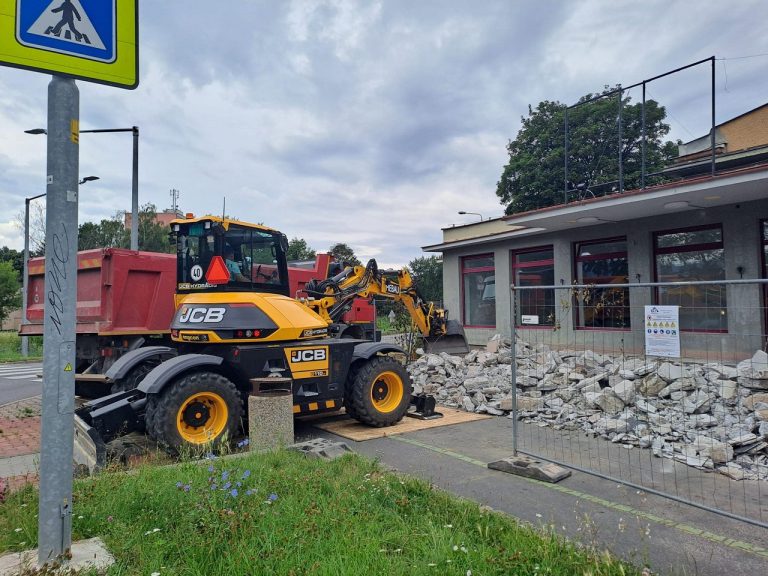 Centrálna knižnica Prievidza výstavba