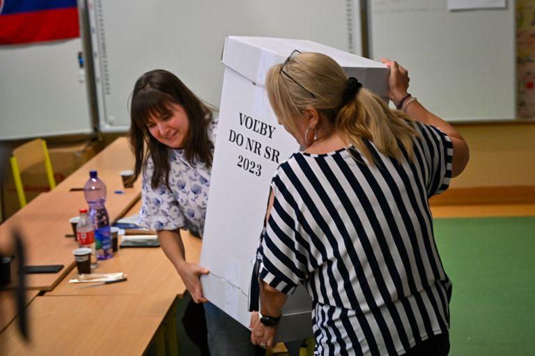 Predčasné parlamentné voľby na Slovensku