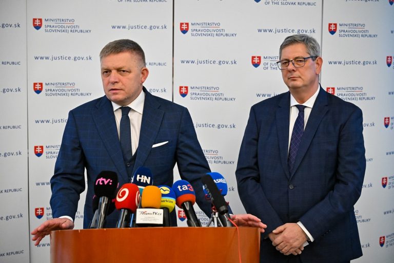 Predseda vlády SR R. Fico na návšteve ministerstva spravodlivosti SR