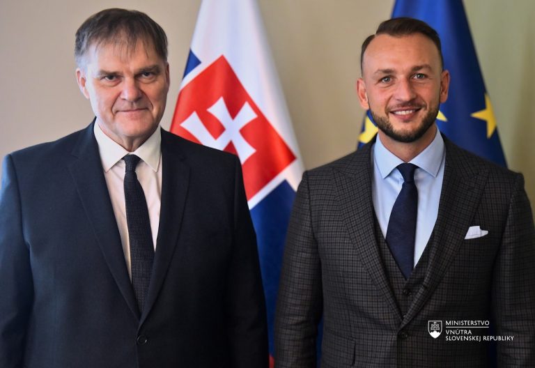 Matúš Šutaj Eštok s českým veľvyslancom Rudolfom Jindrákom