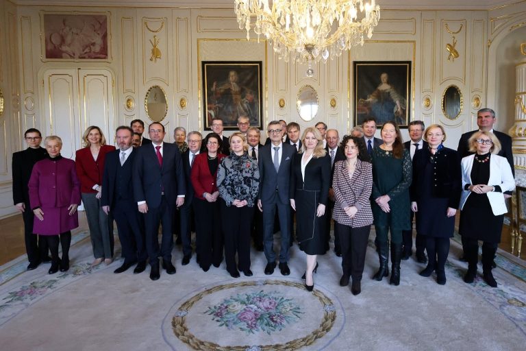 Prezidentka sa stretla s veľvyslancami EÚ