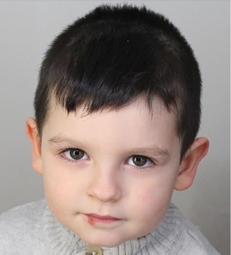 Polícia pátra po nezvestnom 4-ročnom Tomášovi Belkovi, žiada verejnosť o pomoc