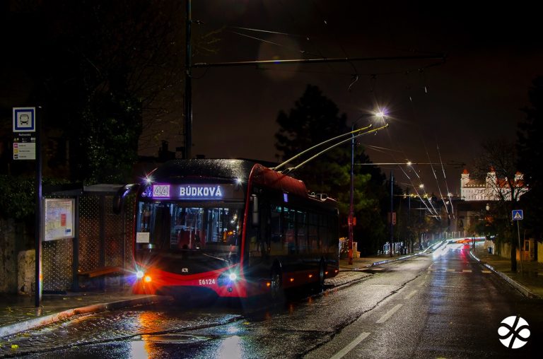 DPBA trolejbus Bratislava Radvanská