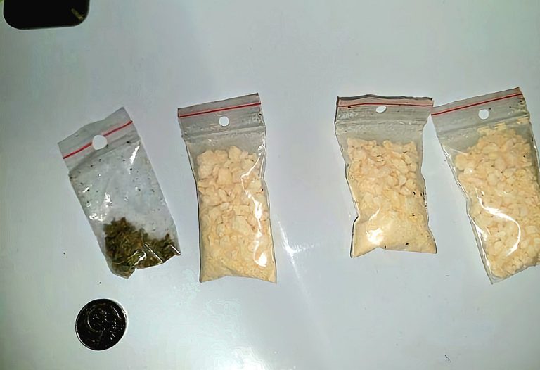 omamné a psychotropné látky