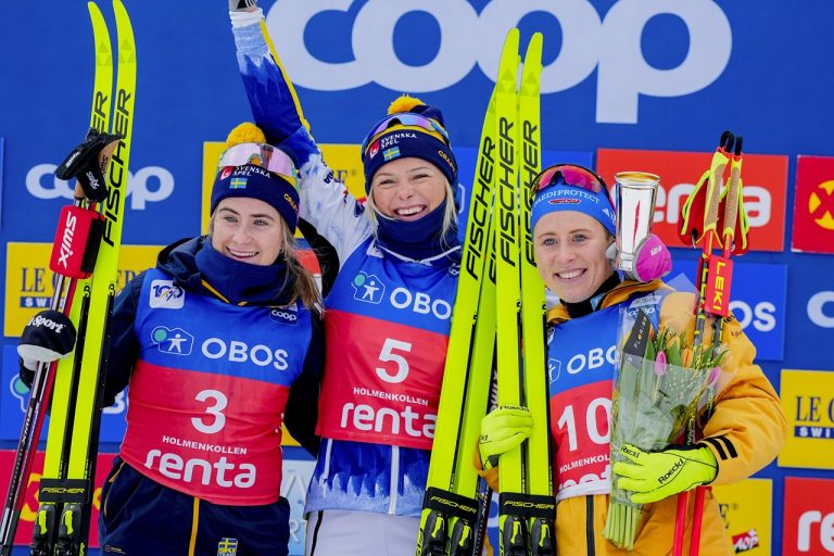 Beh lyžiarok na 50 km klasicky s hromadným štartom v Osle