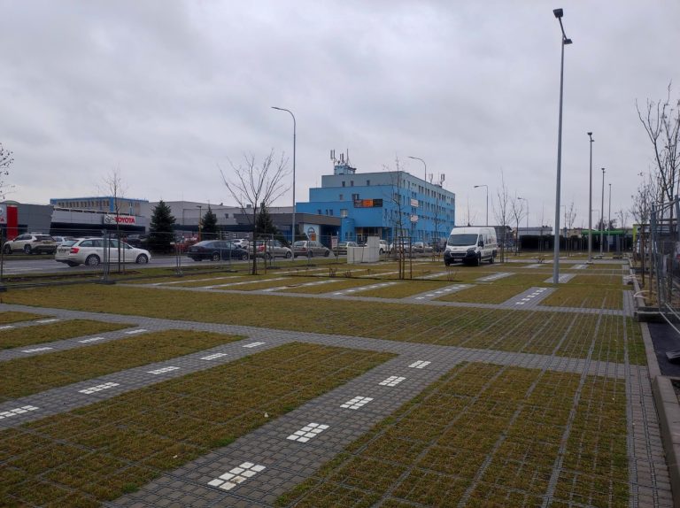 parkovisko verejný cintorín