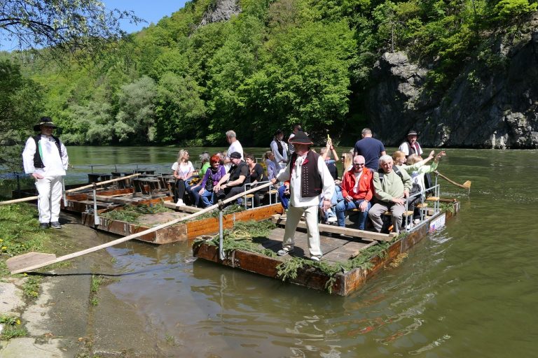 Strečno Váh Odomykanie Plte