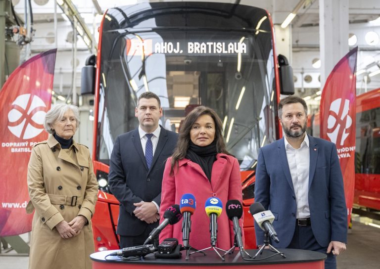 Matúš Vallo Denisa Žiláková Martin Rybanský Tatiana Kratochvílová