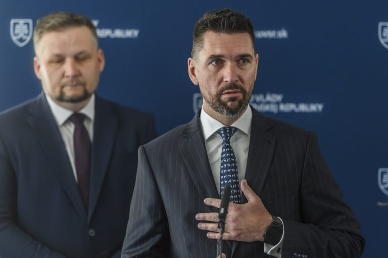 Výjazdové rokovanie vlády v Dolnej Krupej Takáč
