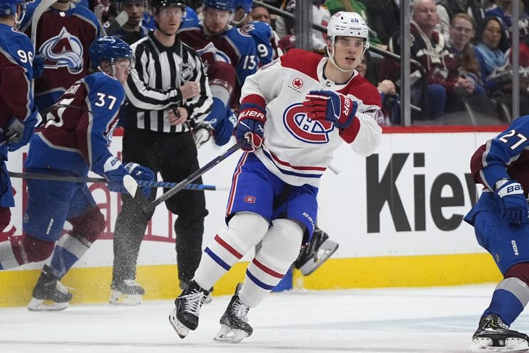 Juraj Slafkovský Colorado Avalanche - Montreal Canadiens