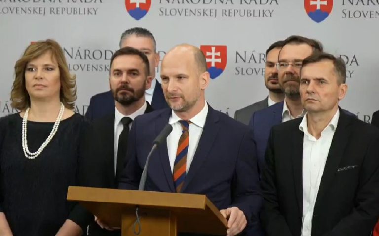 tlačová beseda Za ľudí