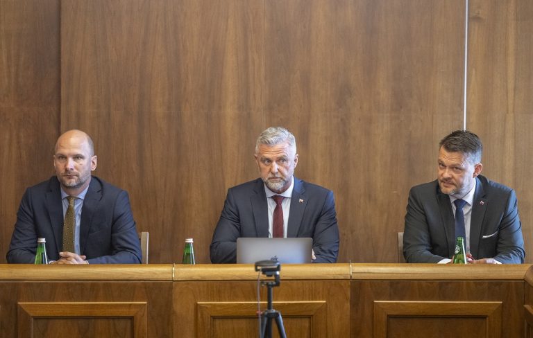 Výbor NR SR pre obranu a bezpečnosť