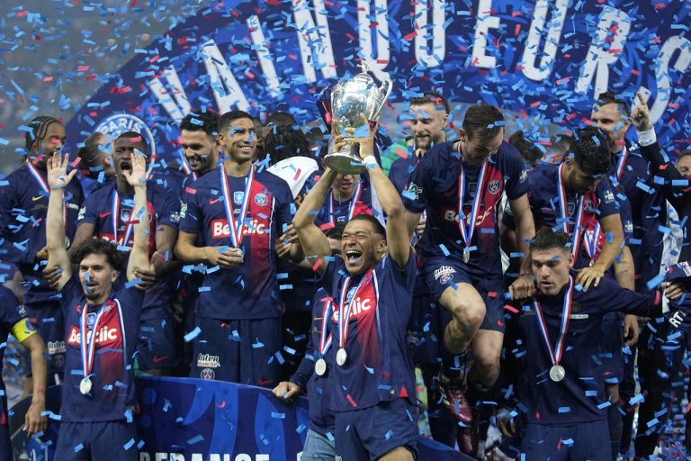 Paríž Saint Germain získal Francúzsky pohár, vo finále zdolal Lyon 2:1