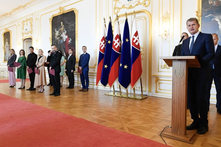 Odovzdanie osvedčení o zvolení novým poslancom Európskeho parlamentu