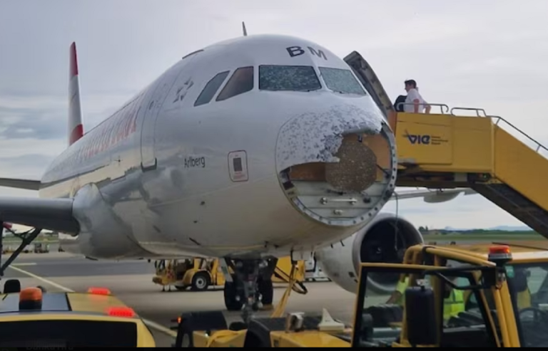 Lietadlo spoločnosti Austrian Airlines (AUA) na ceste z Malorky do Viedne muselo kvôli krupobitiu núdzovo pristáť