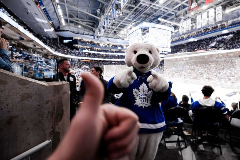 Toronto Maple Leafs maskot hokej