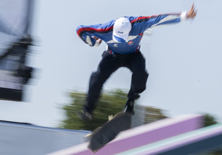 Slovenský skejtbordista Richard Tury postúpil do finále streetu