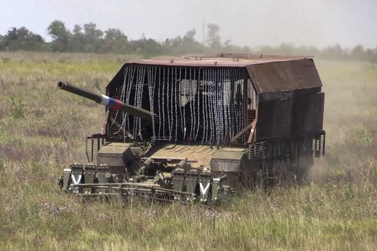 vojna ruský tank T-80BVM
