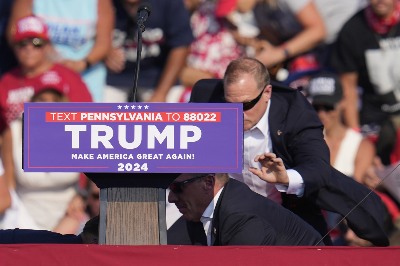 Streľba na amerického exprezidenta Donalda Trumpa na jeho predvolebnom mítingu v Pensylvánii