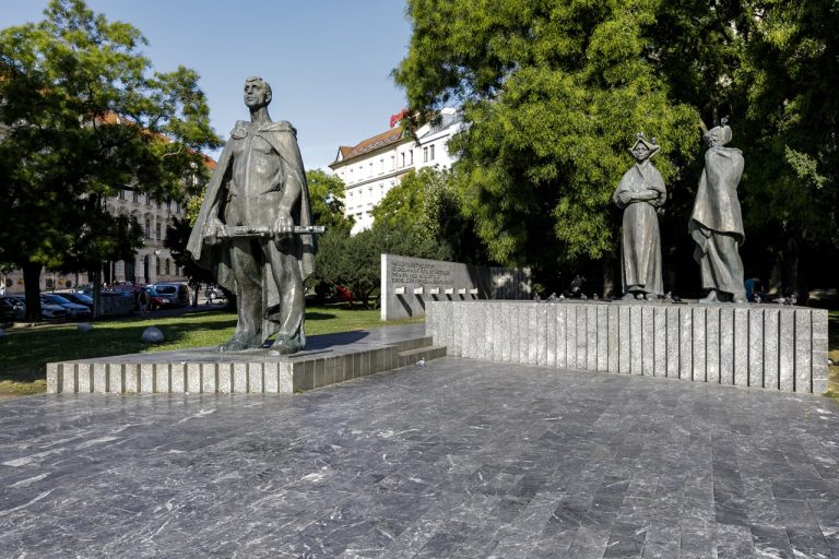 Pamätník SNP na Námestí SNP v Bratislave