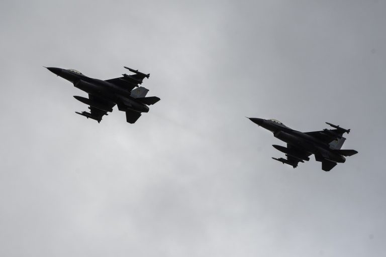F-16