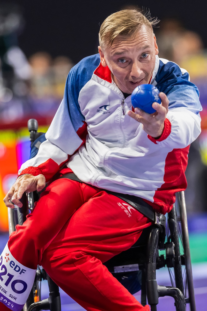 Róbert Mezík - Luis Cristaldo