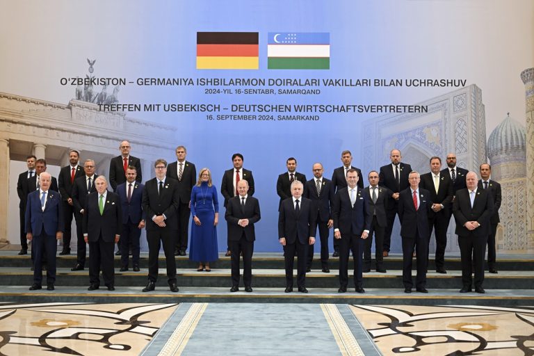 Scholz v Uzbekistane