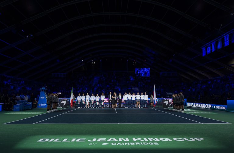 Nástup na finálový duel Slovensko -Taliansko