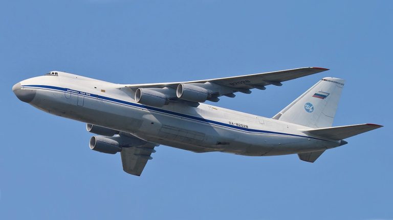 AN-124 lietadlo