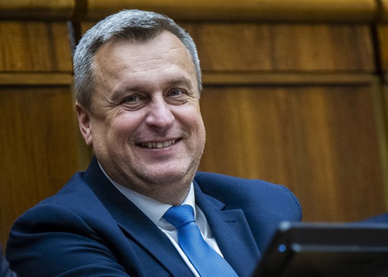33. schôdza Národnej rady SR