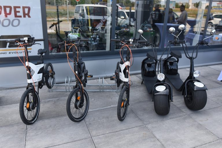 elektrický bicykel kolobežka