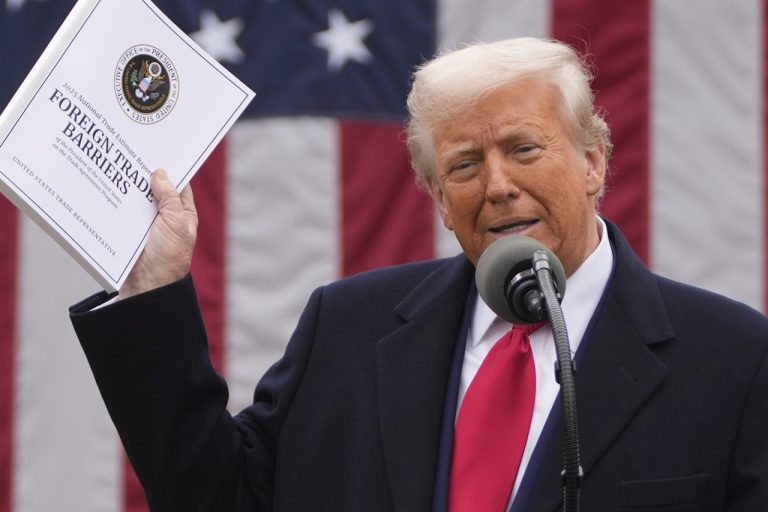 Trump oznámil nové clá
