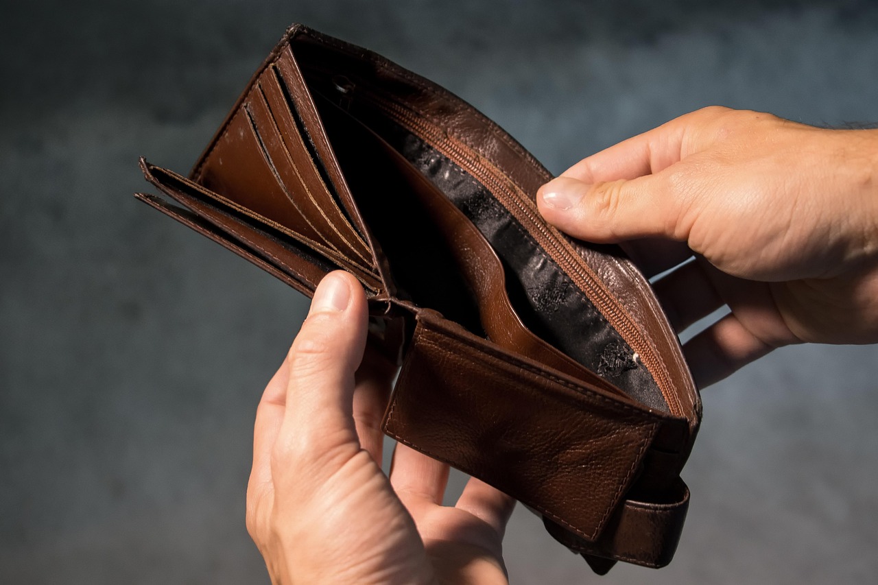 wallet-3548021_1280 prázdna peňaženka