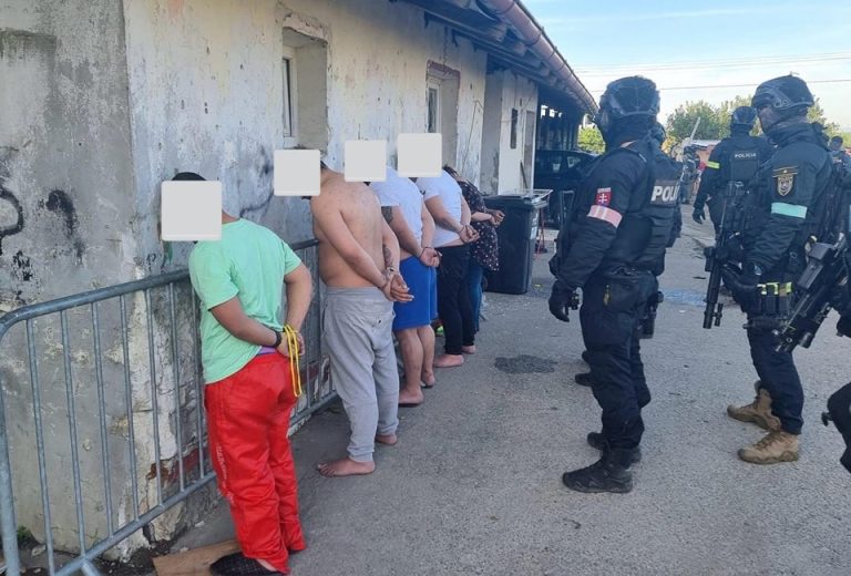 zásah polícia Trnava