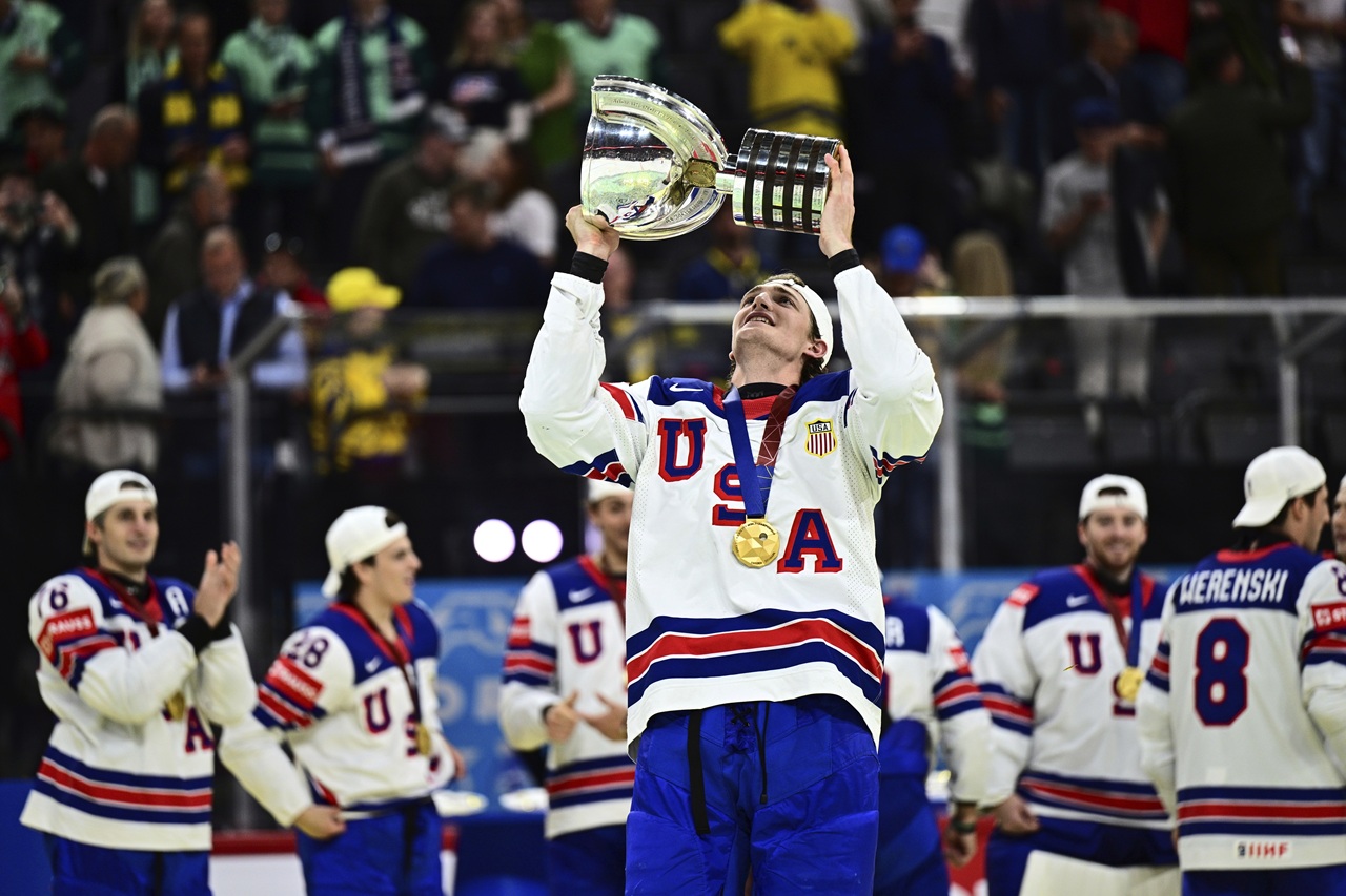 Tage Thompson
