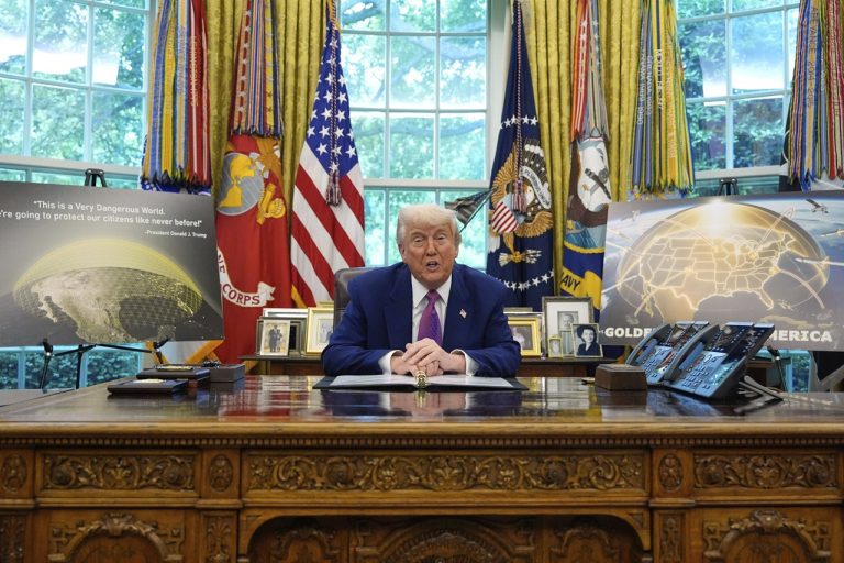 Trump phone telefón
