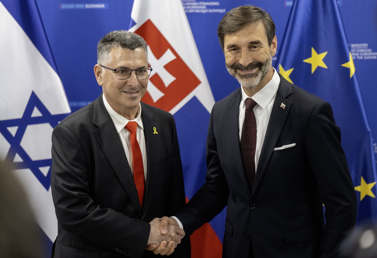 šéf diplomacie Juraj Blanár prijal svojho rezertného kolegu Gideona Saara