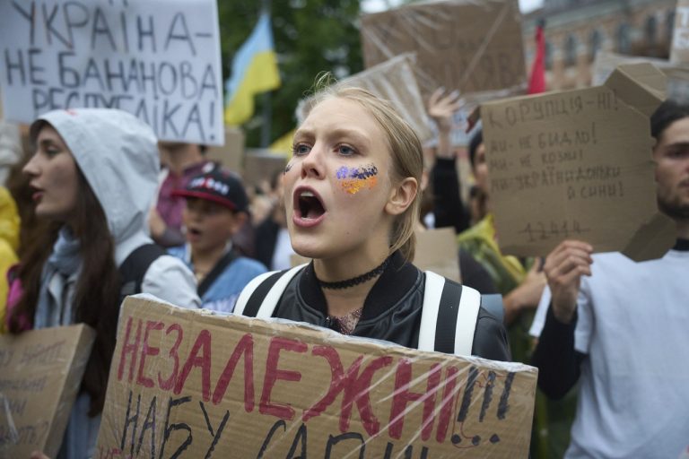 Kyjev protest Ukrajina NABU SAP protikorupčné orgány
