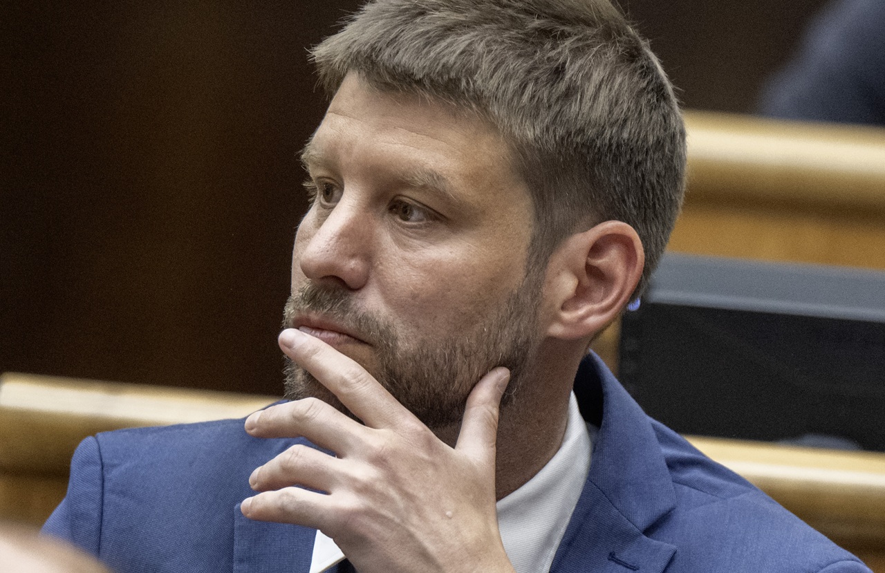 Schôdzu k odvolaniu Šaška sa zatiaľ nepodarilo otvoriť