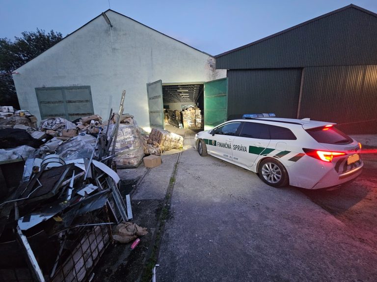 FS zaistila na severe Slovenska viac ako 2,5 milióna nelegálnych e-cigariet