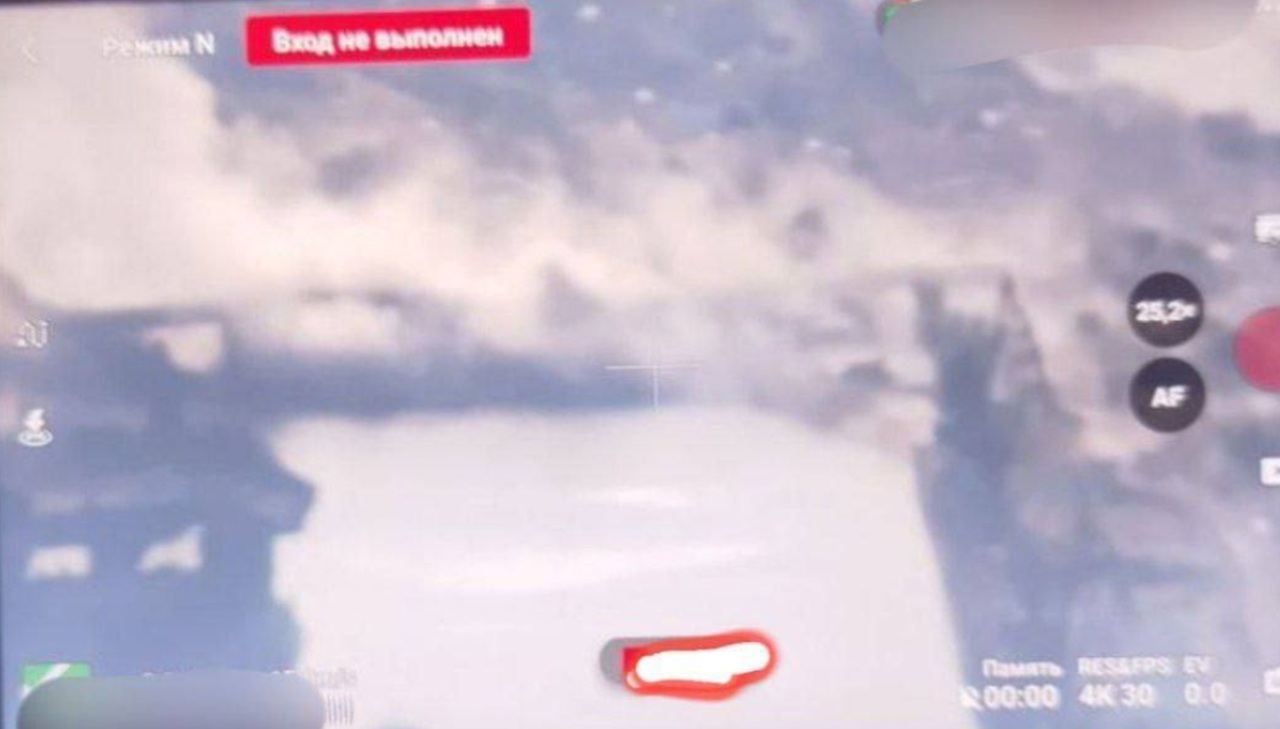 V Chersone Rusi zničili leteckou bombou most