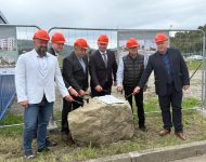 poklepanie základného kameňa