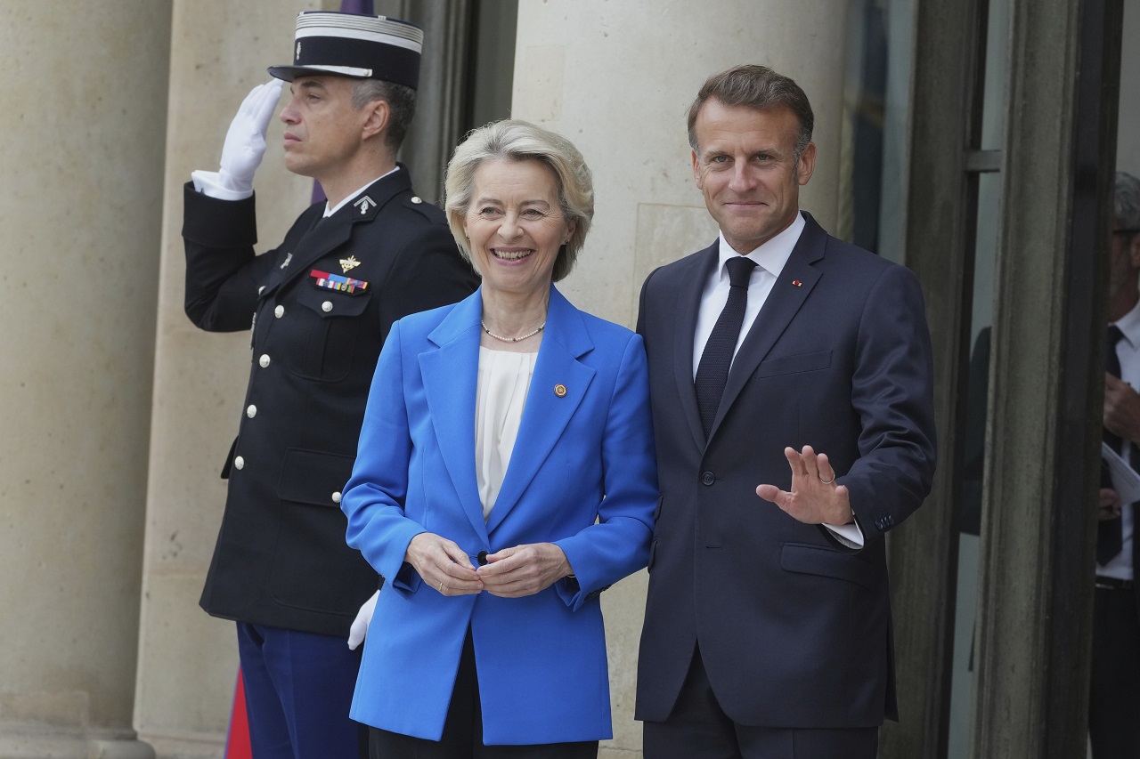 Leyenová Macron