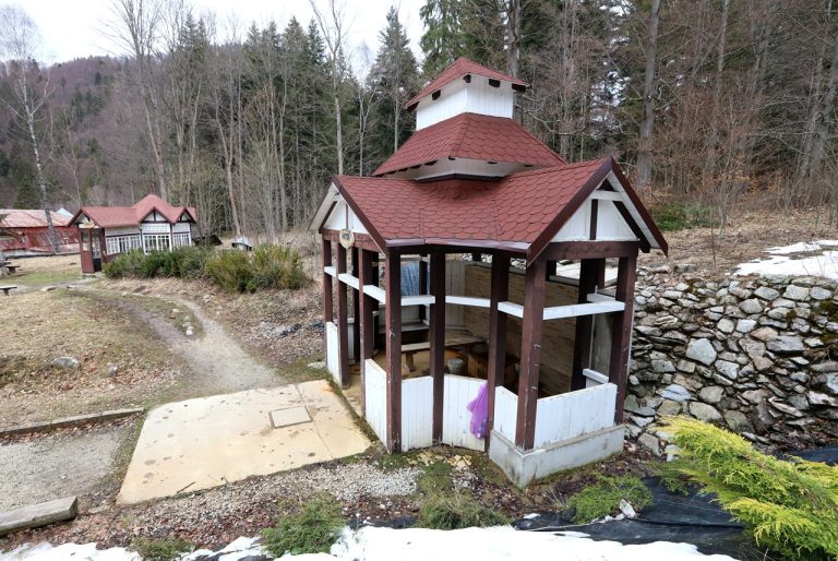 Korytnica liečivý prameň